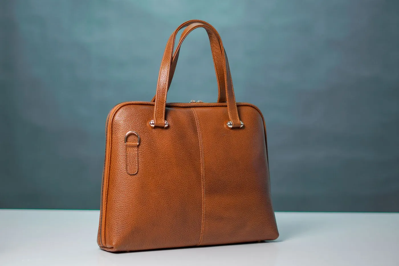 Sac à main en cuir camel