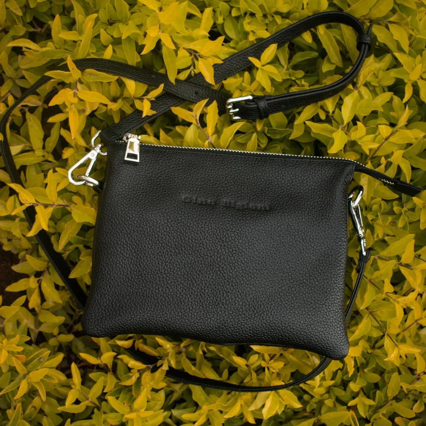 Sac bandoulière en cuir noir